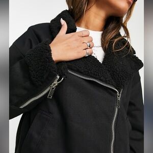 American Eagle black fully fleece lined motorcycle style jacket zippers Women’s